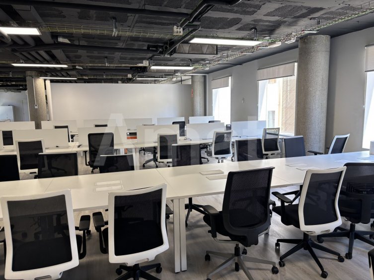 Oficina en venta en la Rambla -8