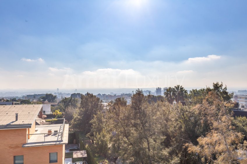 Fantàstica casa a Ciutat Diagonal -48