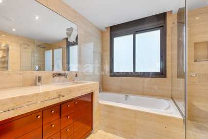 Fantàstica casa a Ciutat Diagonal -45