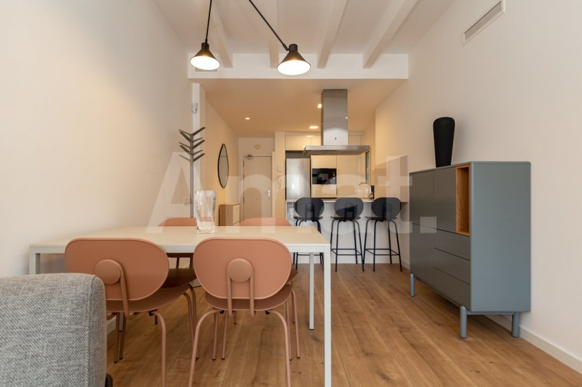 Piso amueblado de 2 habitaciones en la supermanzana del Eixample