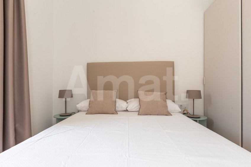 Large & furnished flat with terraces in the Eixample -23