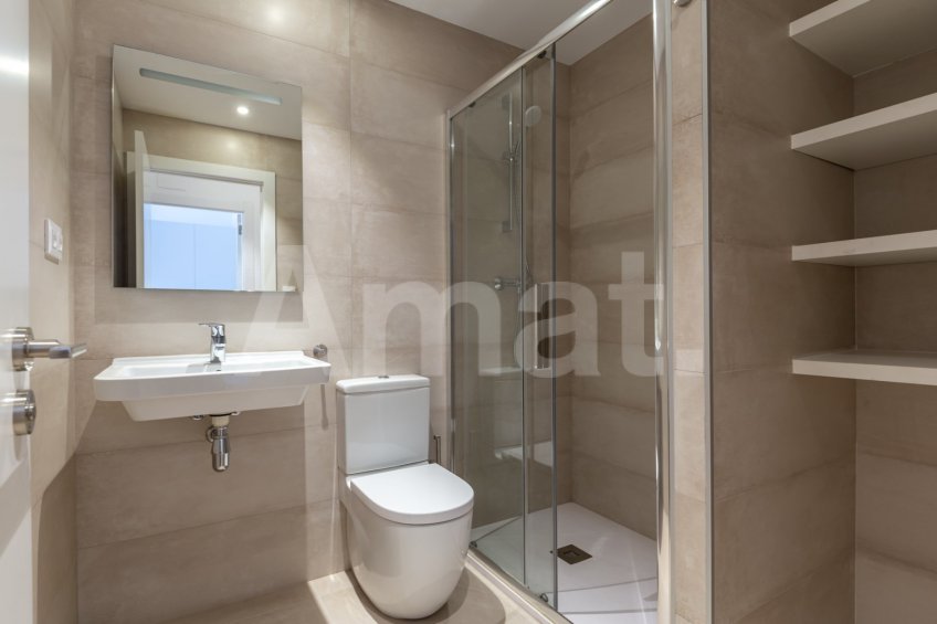 Large & furnished flat with terraces in the Eixample -26