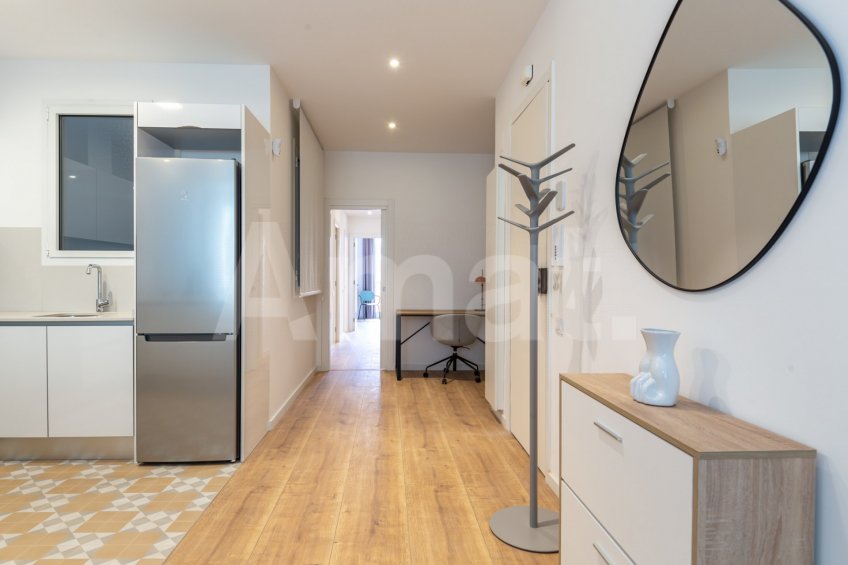 Large & furnished flat with terraces in the Eixample -3