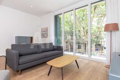 Large & furnished flat with terraces in the Eixample -16