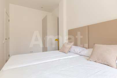 Large & furnished flat with terraces in the Eixample -21