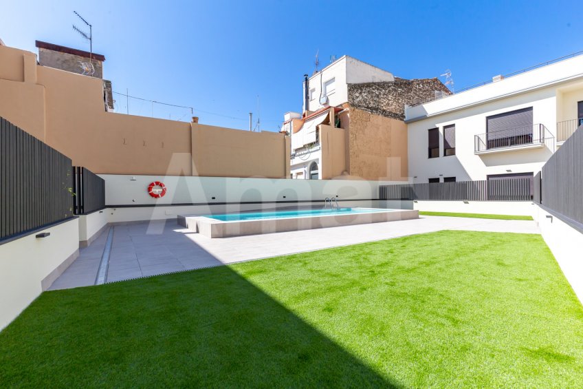 PLAÇA1 -Ático nuevo con gran terraza -30