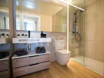 CERDANYOLA CENTER – New 2-bedroom apartment and large terrace -18