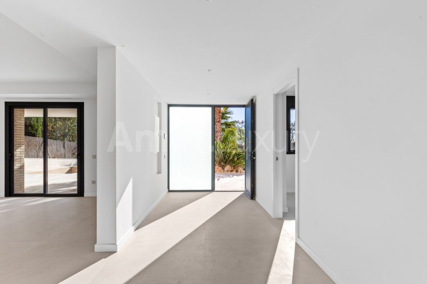 House with Garden and Pool in residential area Bell Soleig -6