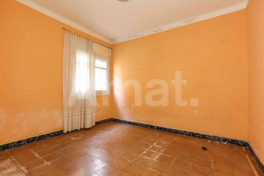 Detached house ready to renovate, in Bellsoleig -45