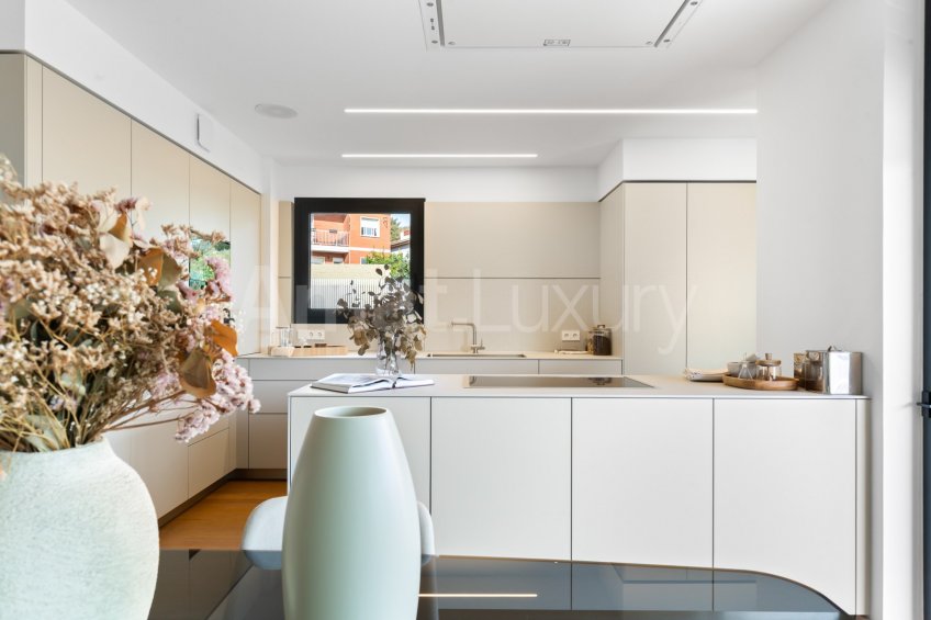 ELS GARROFERS-Solanes Planta Baja nueva con gran jardín privado de 226m2 -3