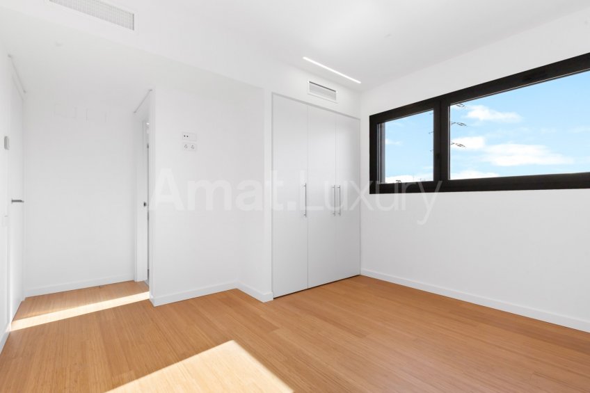 ELS GARROFERS-Solanes Planta Baja nueva con gran jardín privado de 226m2 -34