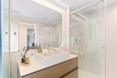 ELS GARROFERS-Solanes Planta Baja nueva con gran jardín privado de 226m2 -27