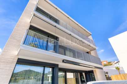 ELS GARROFERS-Solanes Planta Baja nueva con gran jardín privado de 226m2 -42