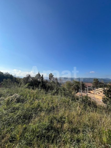 Solar cantoner amb vistes increïbles -10