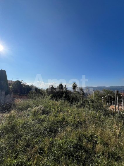 Solar cantoner amb vistes increïbles -3