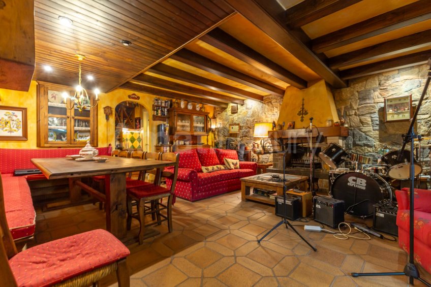 Fantàstica casa a zona residencial de Can Majó. -55