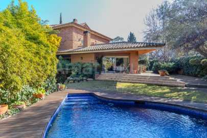 Fantàstica casa a zona residencial de Can Majó.