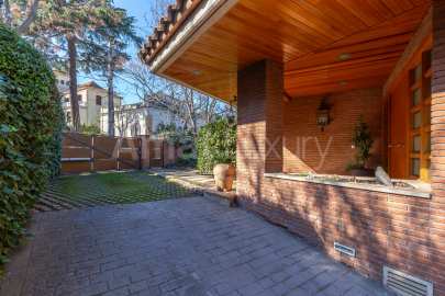 Fantàstica casa a zona residencial de Can Majó. -7