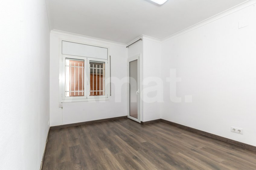 3-bedroom flat, in the centre -10