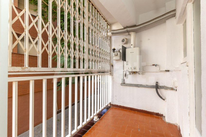 3-bedroom flat, in the centre -4