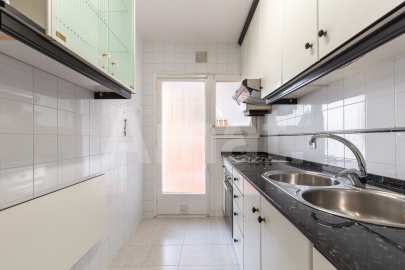 3-bedroom flat, in the centre -2