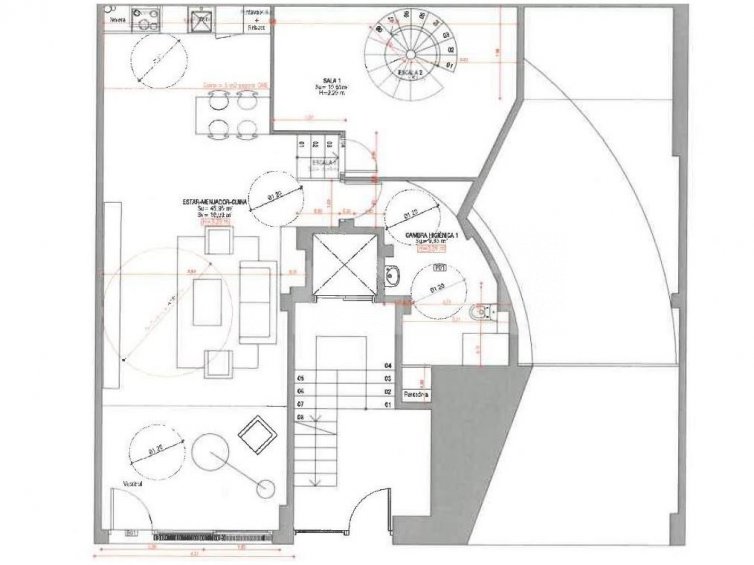 Planta baixa duplex al centre -40