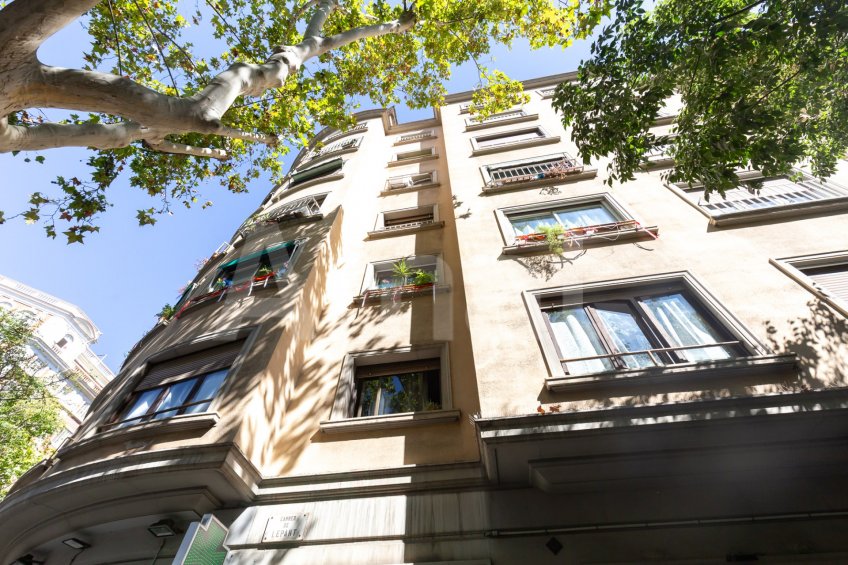 Magnificent Corner Apartment for Rent in Prime Location near Plaça Europa, L'Hospitalet -45