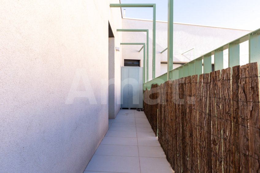 Magnificent Corner Apartment for Rent in Prime Location near Plaça Europa, L'Hospitalet -8