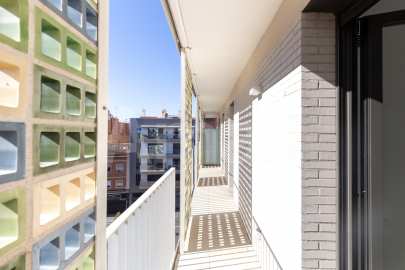 Magnificent Corner Apartment for Rent in Prime Location near Plaça Europa, L'Hospitalet -22
