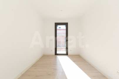 Magnificent Corner Apartment for Rent in Prime Location near Plaça Europa, L'Hospitalet -26