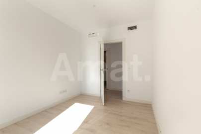 Magnificent Corner Apartment for Rent in Prime Location near Plaça Europa, L'Hospitalet -27