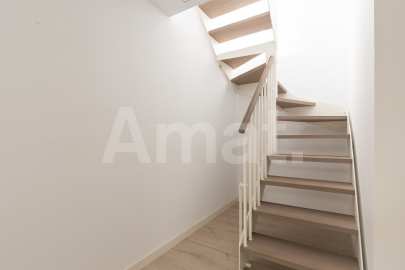 Magnificent Corner Apartment for Rent in Prime Location near Plaça Europa, L'Hospitalet -33