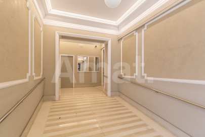 Magnificent Corner Apartment for Rent in Prime Location near Plaça Europa, L'Hospitalet -47
