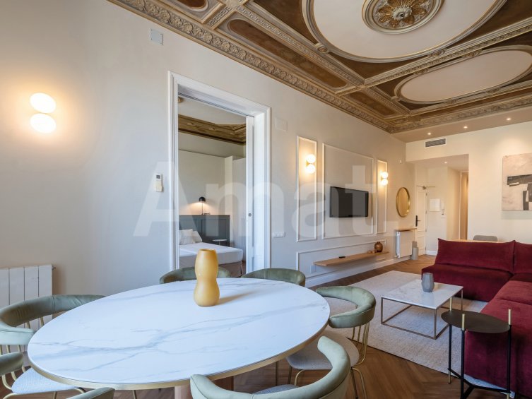 1840 APARTMENTS– Piso reformado y amueblado con 3 dorm. y piscina -13