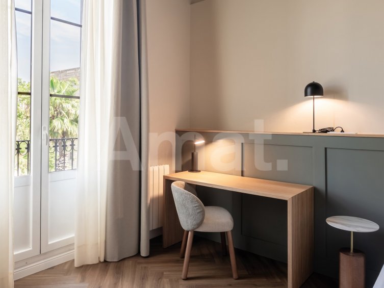 1840 APARTMENTS– Piso reformado y amueblado con 3 dorm. y piscina -17