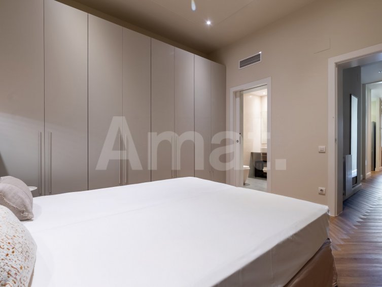 1840 APARTMENTS– Piso reformado y amueblado con 3 dorm. y piscina -22