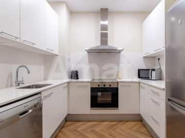 1840 APARTMENTS- Pis reformat i moblat amb 3 dorm. i piscina -13