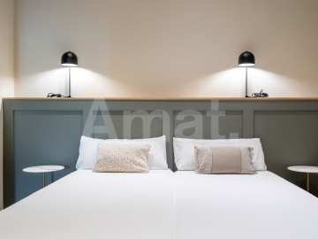 1840 APARTMENTS- Pis reformat i moblat amb 3 dorm. i piscina -23