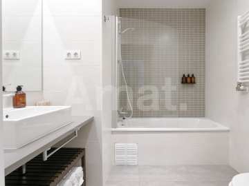 1840 APARTMENTS- Pis reformat i moblat amb 3 dorm. i piscina -24