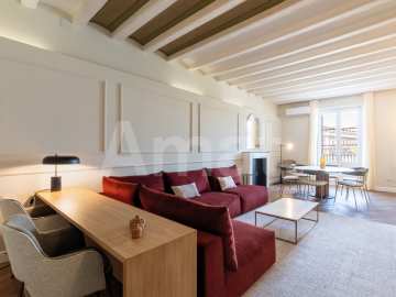 1840 APARTMENTS- Pis reformat i moblat amb 3 dorm. i piscina -3