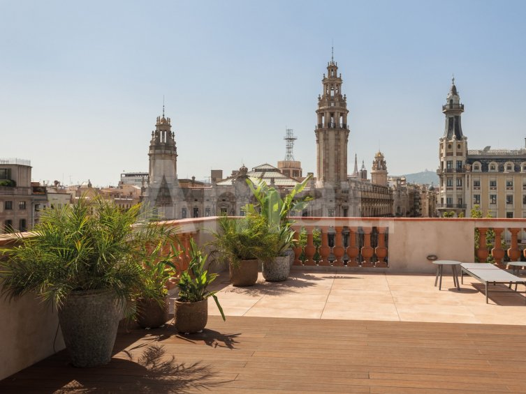 1840 APARTMENTS- Àtic-estudi reformat i moblat amb piscina -19