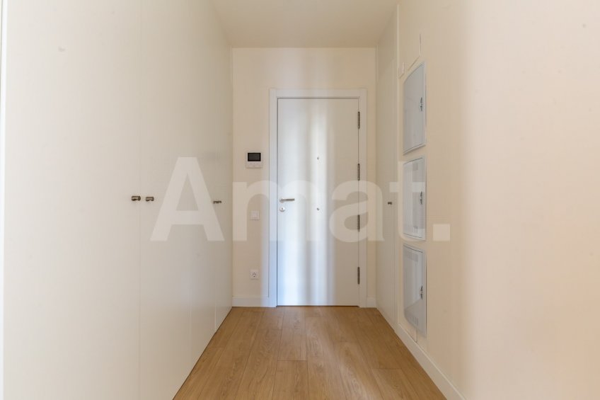 Piso nuevo con piscina, en el centro -20