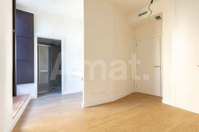 Piso nuevo con piscina, en el centro -11