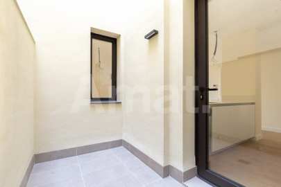 Piso nuevo con piscina, en el centro -27