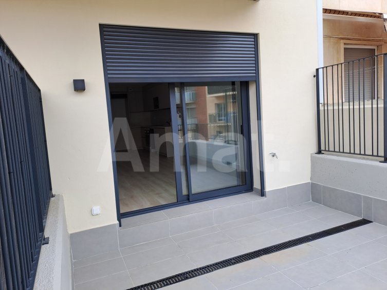 Brand new flat with large 28 m² terrace in Sant Feliu -13