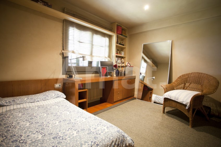 Masia d'estil toscanes a Collserola -32