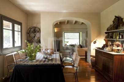 Masia d'estil toscanes a Collserola -22