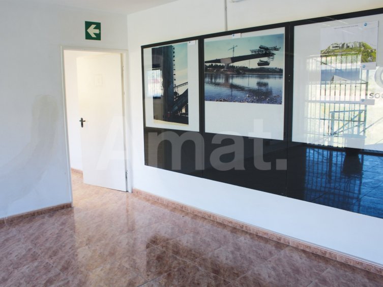 Nave industrial en alquiler con excelentes comunicaciones en Sant Just Desvern -10