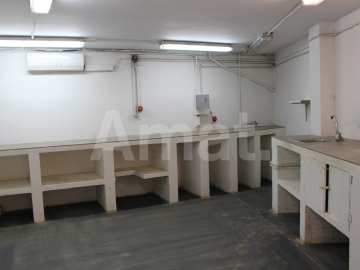 Nave industrial en alquiler con excelentes comunicaciones en Sant Just Desvern -26