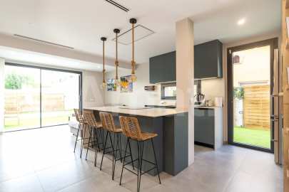 Casa d'estil modern a Mirasol	 -2